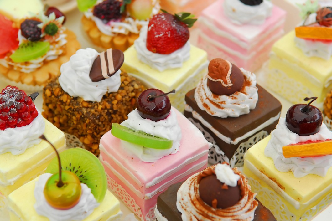 Small Cakes